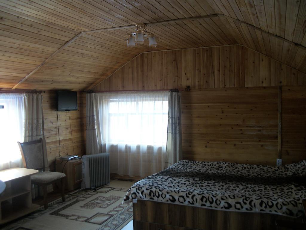 Hotel Enirest Karakol Exterior foto