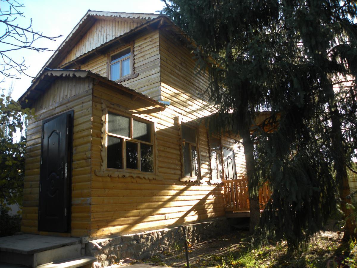 Hotel Enirest Karakol Exterior foto