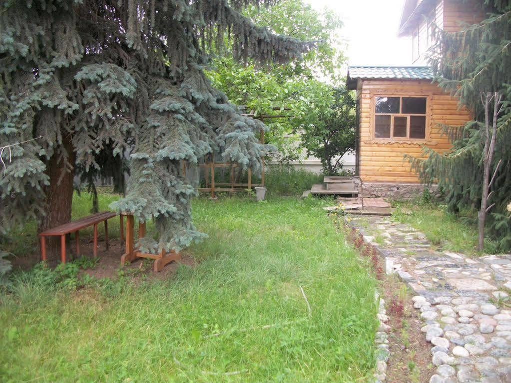 Hotel Enirest Karakol Exterior foto